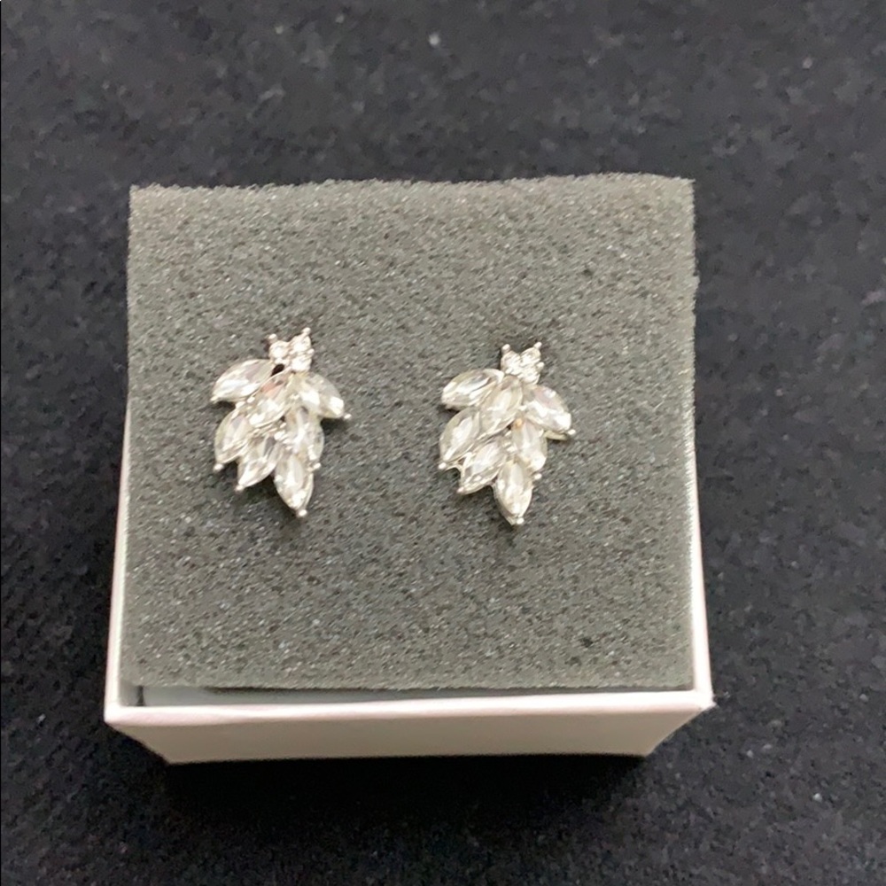 Earring - Picture 2 of 2